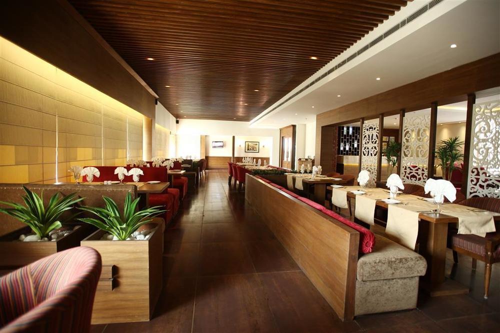 Best Western Country Woods Ambāla Restaurante foto